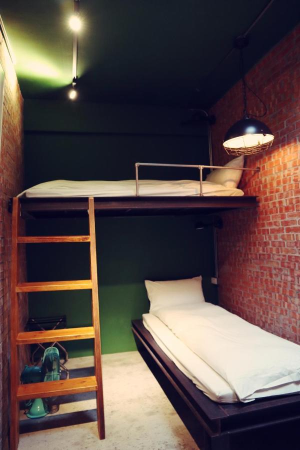 Travel Charger Hostel Hualien City Ngoại thất bức ảnh