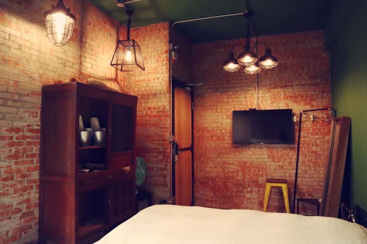 Travel Charger Hostel Hualien City Ngoại thất bức ảnh