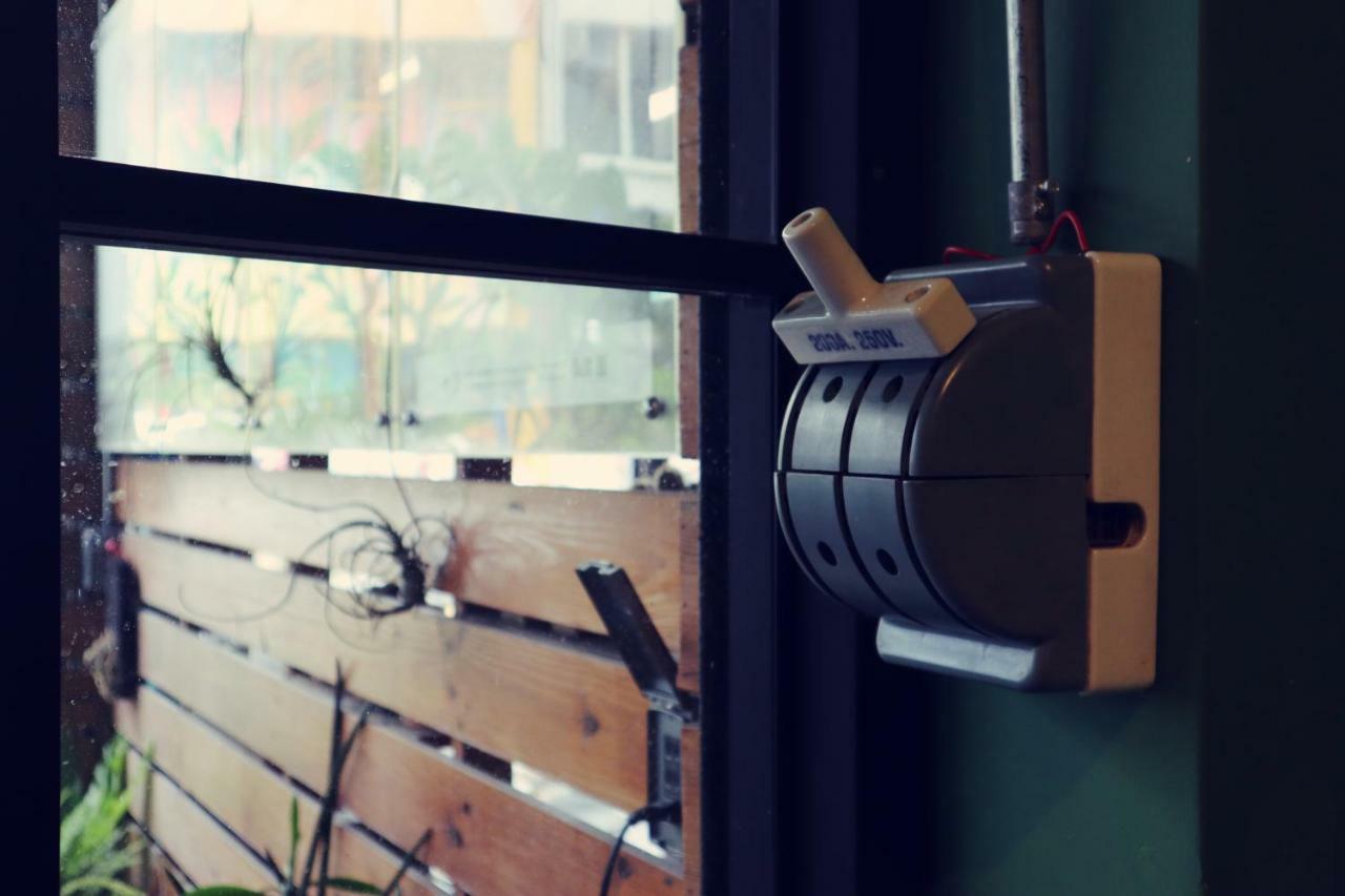 Travel Charger Hostel Hualien City Ngoại thất bức ảnh