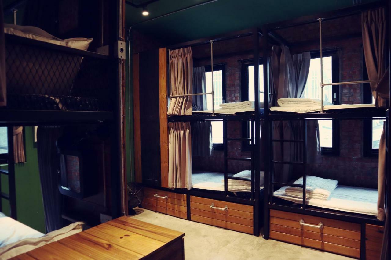 Travel Charger Hostel Hualien City Ngoại thất bức ảnh