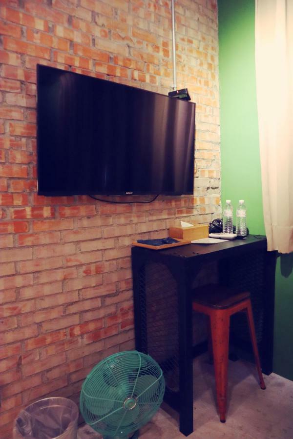 Travel Charger Hostel Hualien City Ngoại thất bức ảnh