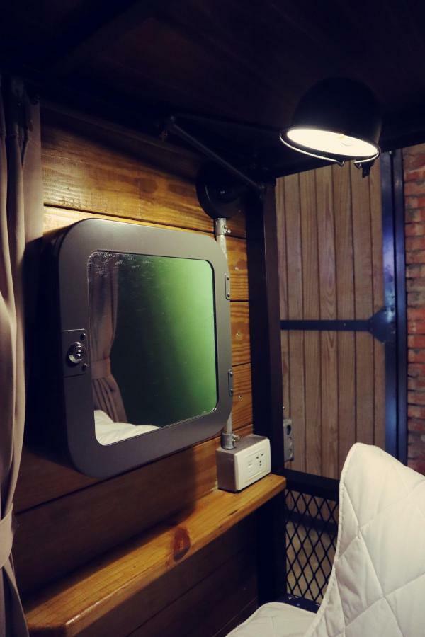 Travel Charger Hostel Hualien City Ngoại thất bức ảnh